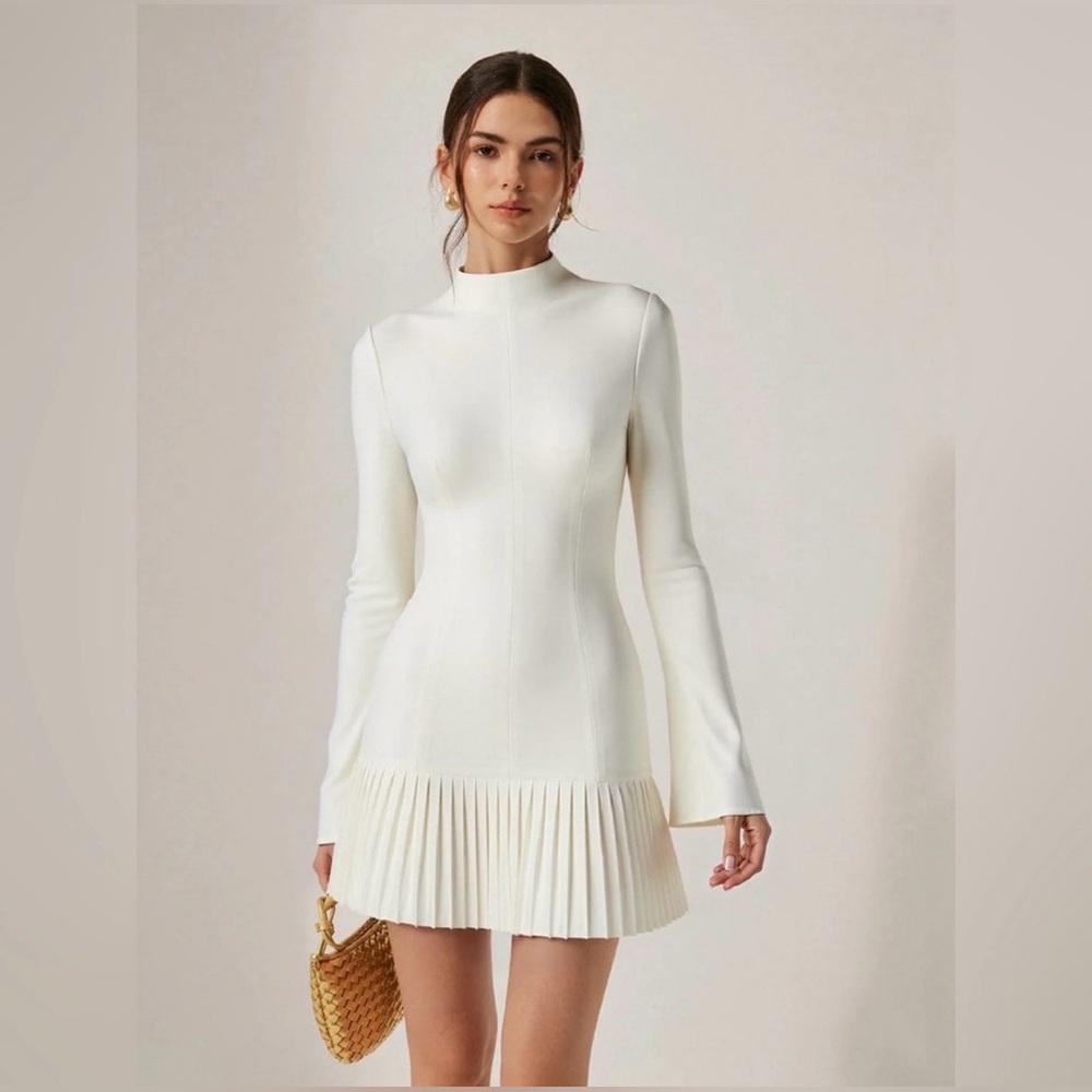 Commense Red Pleated Hem Mock Neck Mini Dress XS NWT Long Sleeve White